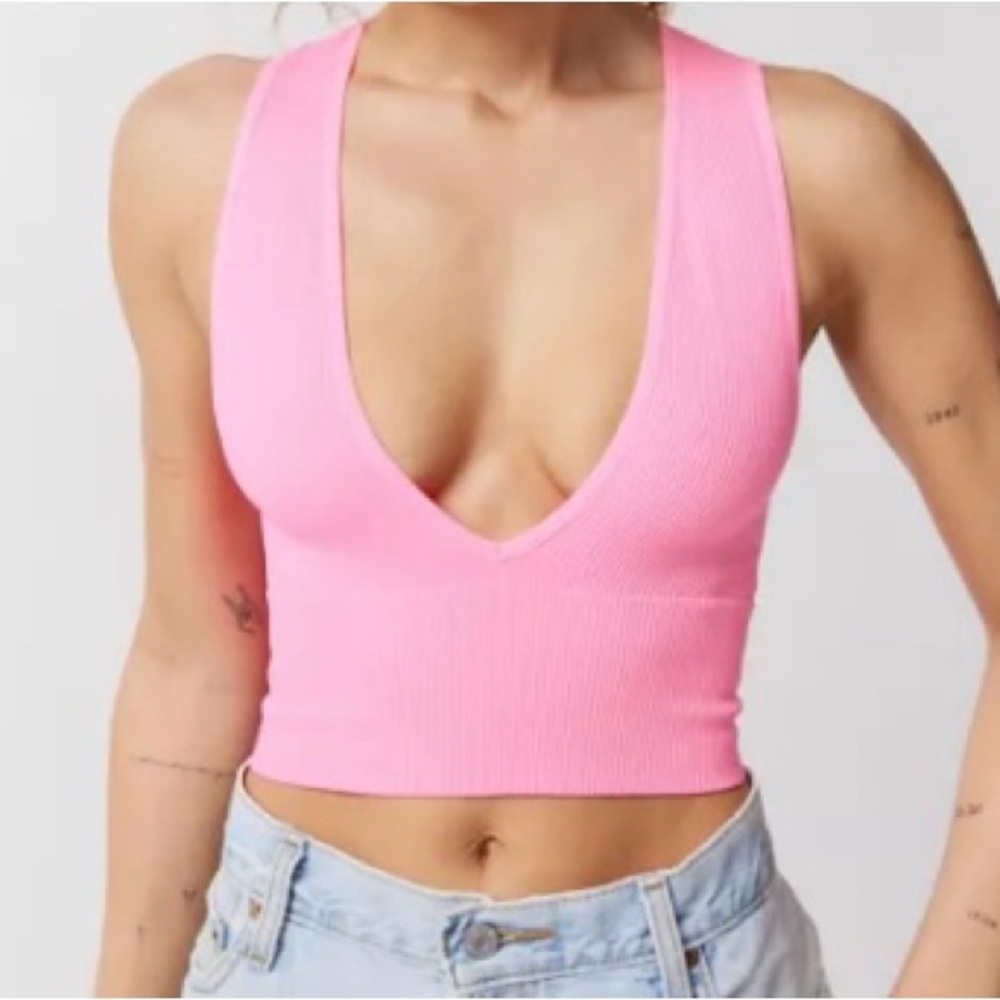 UO Out From Under Hailey Seamless Knit Plunge Bra Top